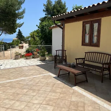 Baglio Cracchiolo Da Tuzzo - Il Rifugio Homestay *